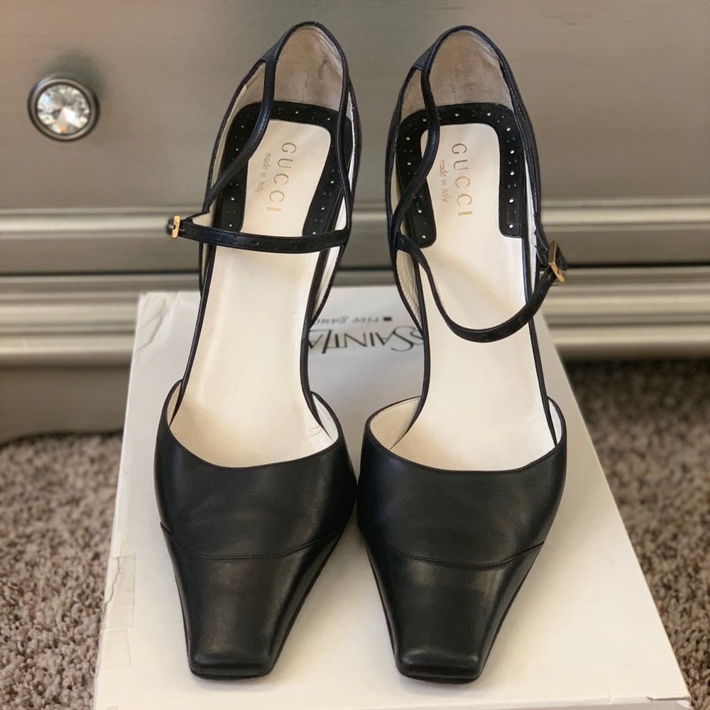 Vintage Gucci Mary Janes